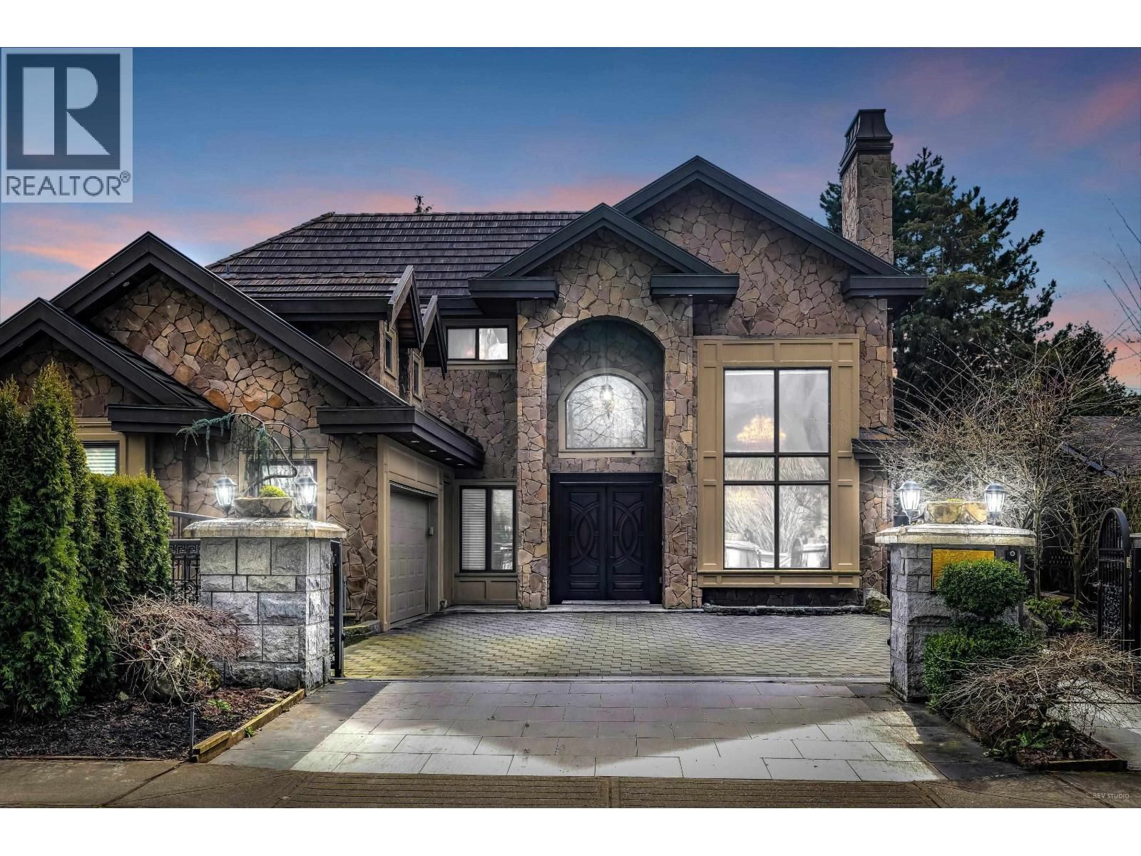 8560 RYAN Road, Richmond, British Columbia V7A 2E6