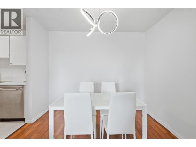 9541 ERICKSON Drive | Burnaby British Columbia | Slide Image Twelve