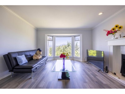13957 115A Avenue | Surrey British Columbia | Slide Image Eight