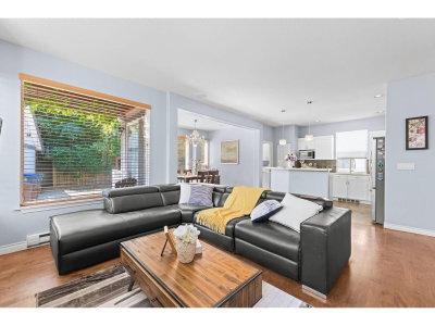 3307 ROSEMARY HEIGHTS Crescent | Surrey British Columbia | Slide Image Seven
