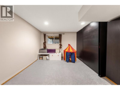 1650 CONNAUGHT Drive | Port Coquitlam British Columbia | Slide Image Twenty-two