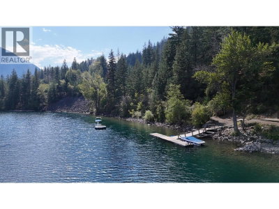 3170 PONDEROSA Road | Pemberton British Columbia | Slide Image Five
