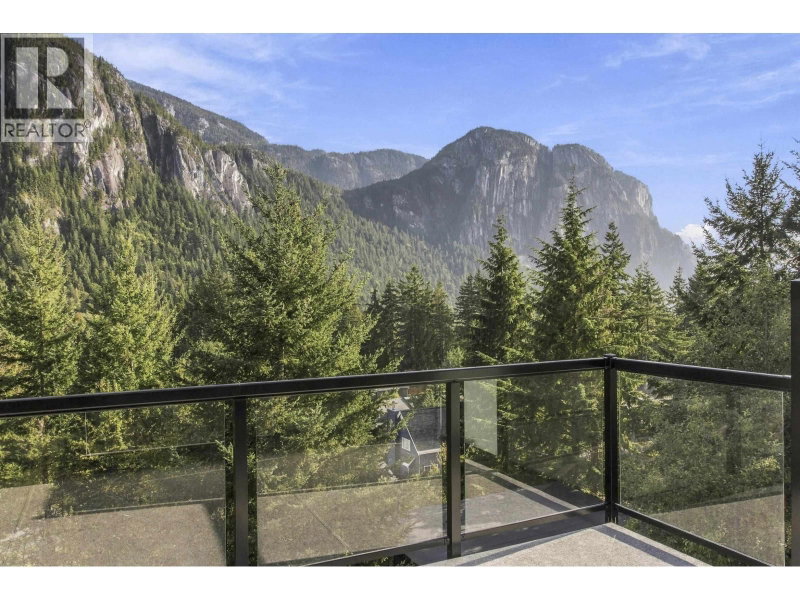 2096 CRUMPIT WOODS Drive Squamish British Columbia, V8B 0T6 - 3 Bedrooms Home For Sale