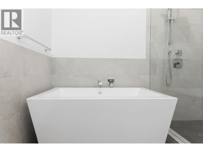 2096 CRUMPIT WOODS Drive | Squamish British Columbia | Slide Image Twenty-four