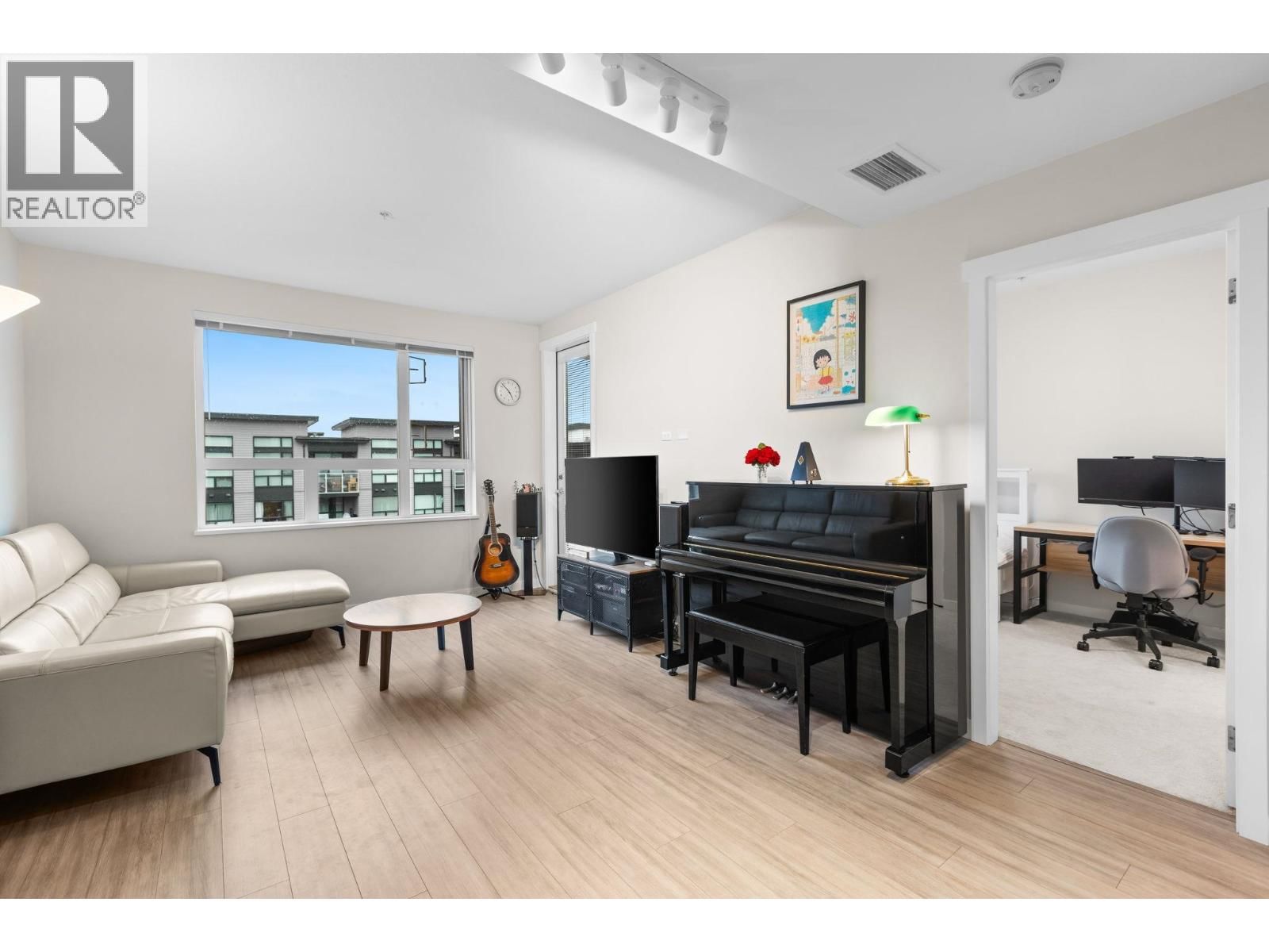 9213 ODLIN Road, Richmond, British Columbia V6X 0V5