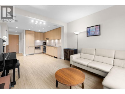 9213 ODLIN Road | Richmond British Columbia | Slide Image Eight