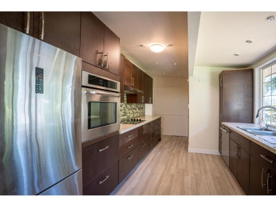 9714 131 Street | Surrey British Columbia | Slide Image Thirteen