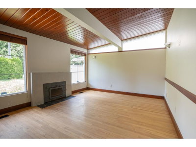 9714 131 Street | Surrey British Columbia | Slide Image Six