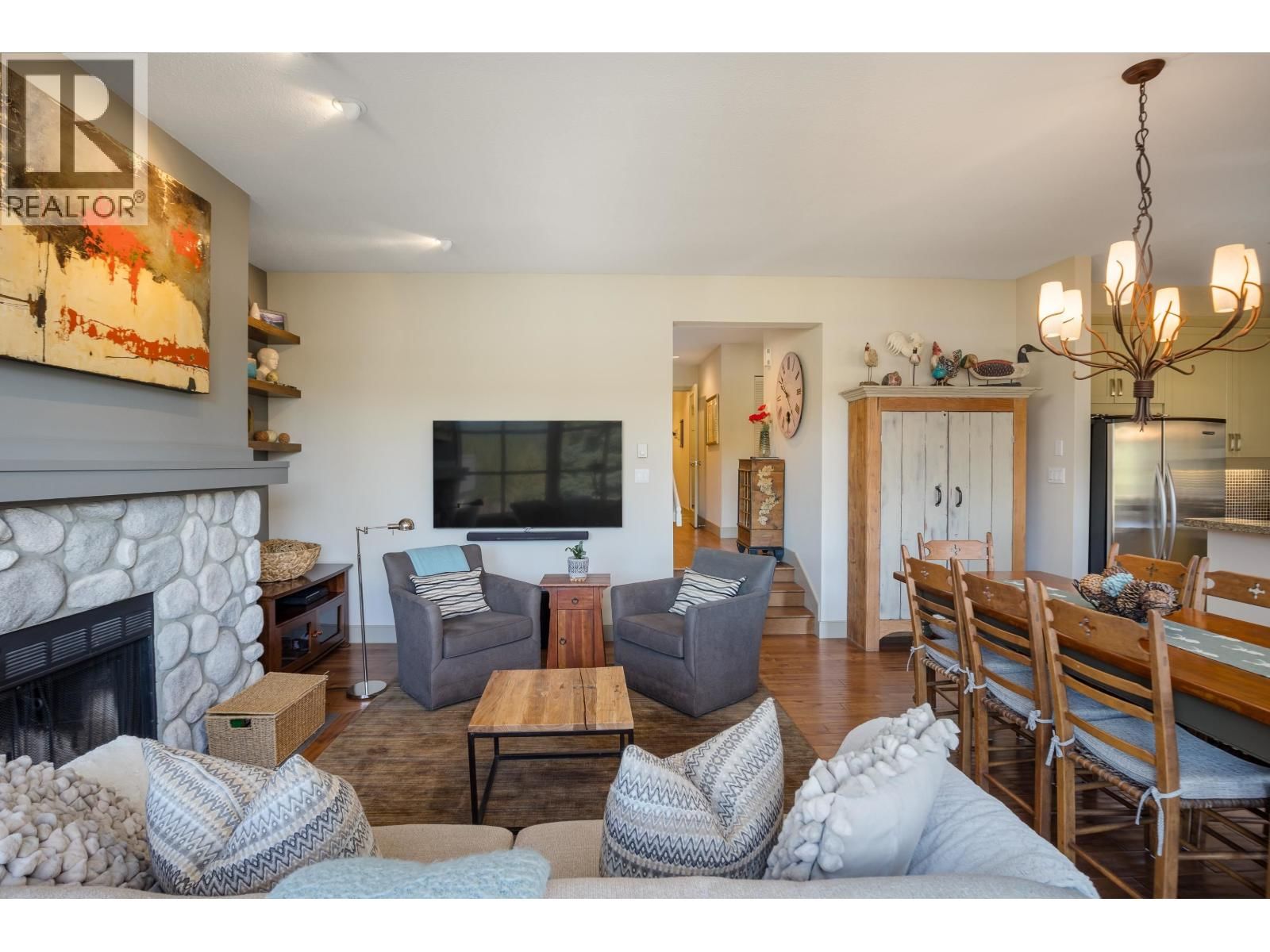 23 4644 BLACKCOMB Way property photo