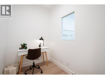 2096 CRUMPIT WOODS Drive | Squamish British Columbia | Slide Image Eighteen