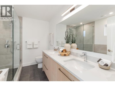 2096 CRUMPIT WOODS Drive | Squamish British Columbia | Slide Image Twenty-one