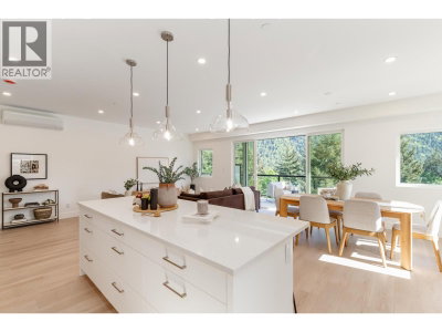 2096 CRUMPIT WOODS Drive | Squamish British Columbia | Slide Image Nine