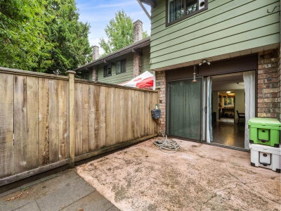 7476 138 Street | Surrey British Columbia | Slide Image Thirteen