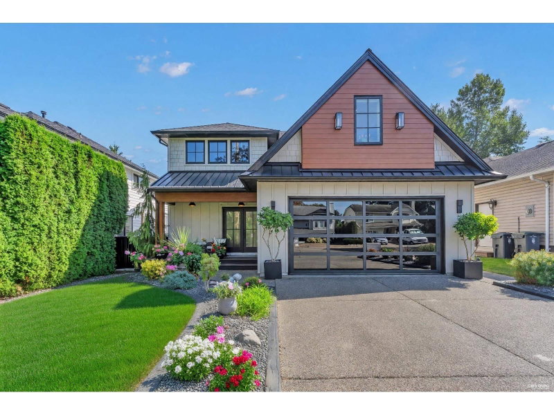 9432 210 Street Langley British Columbia, V1M 1W2 - 6 Bedrooms Home For Sale