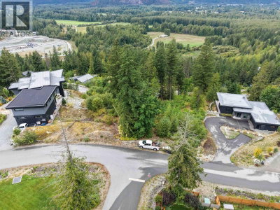 1709 WISHBONE Court | Squamish British Columbia | Slide Image Six