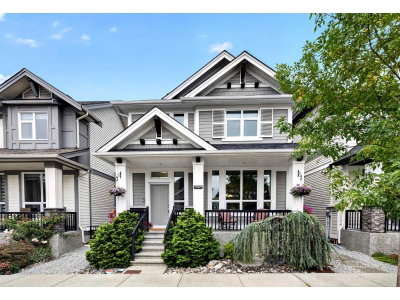 20479 77B Avenue | Langley British Columbia | Slide Image Three