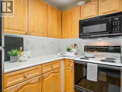 4636 BLACKCOMB Way | Whistler British Columbia | Slide Image Nine
