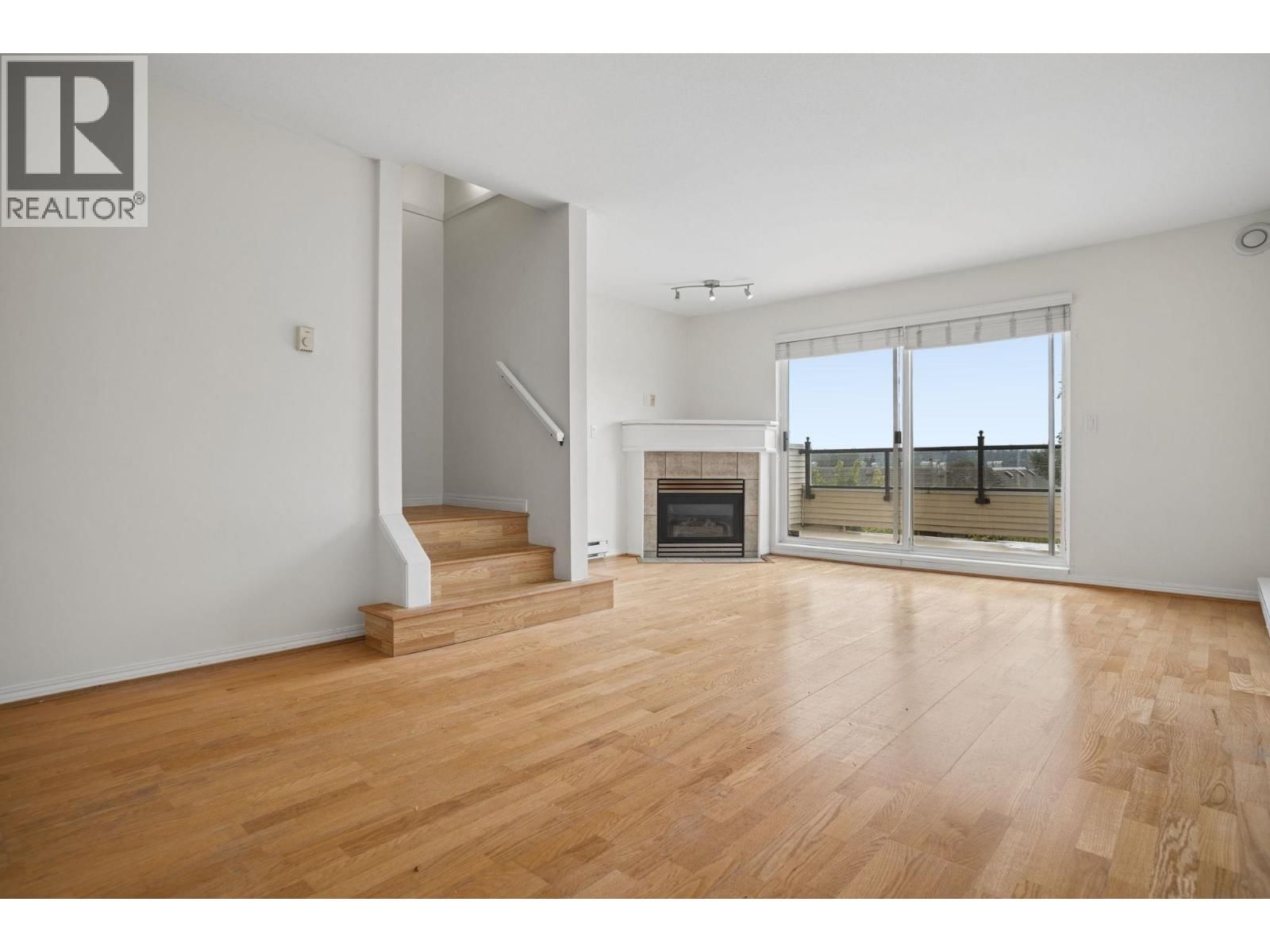 1408 CARTIER Avenue, Coquitlam, British Columbia V3K 7A4