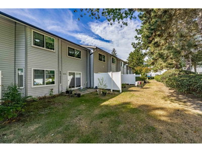 7325 140 Street | Surrey British Columbia | Slide Image Twenty
