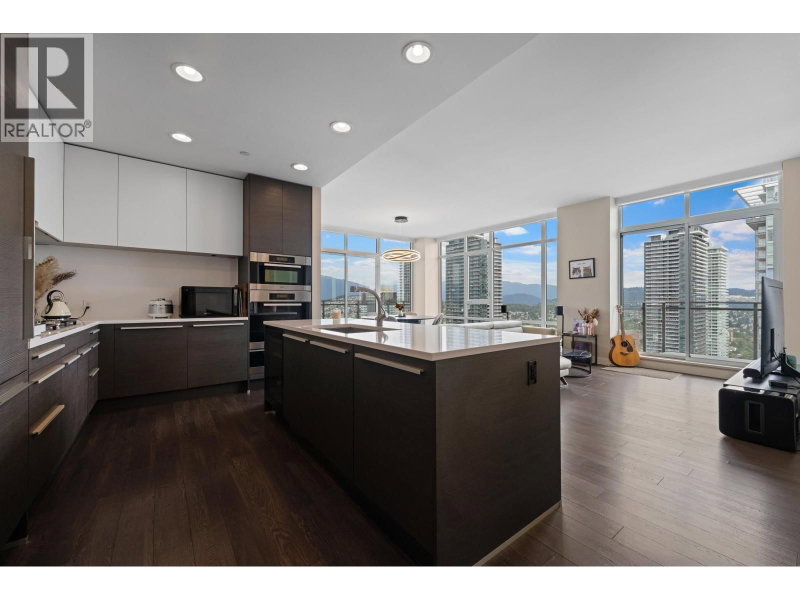 2008 ROSSER Avenue Burnaby British Columbia, V5C 0H8 - 3 Bedrooms Condo For Sale