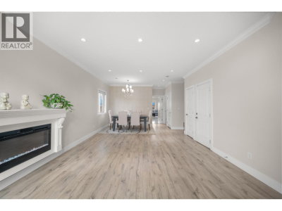 4986 INMAN Avenue | Burnaby British Columbia | Slide Image Ten