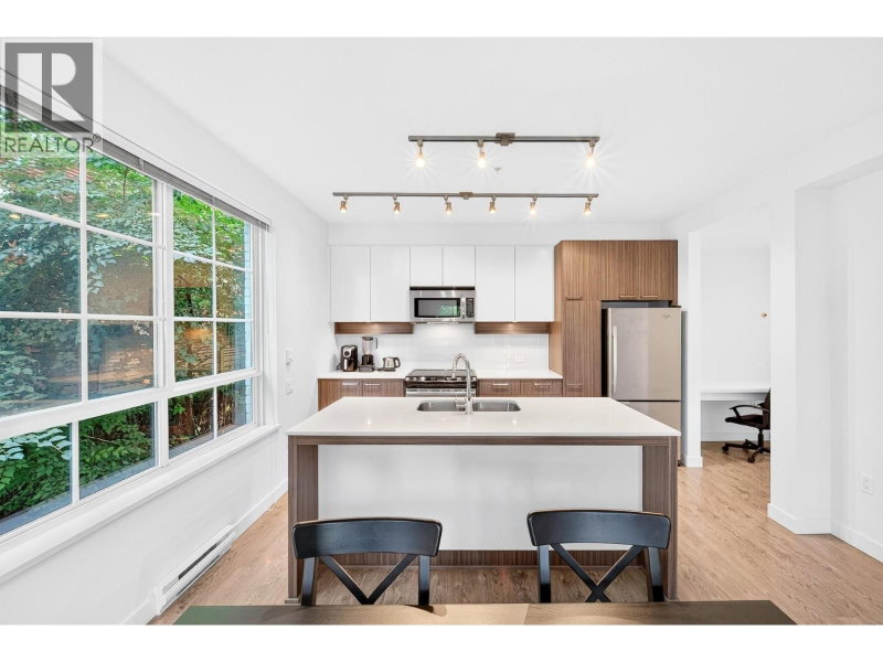 608 COMO LAKE Avenue Coquitlam British Columbia, V3J 0B2 - 2 Bedrooms Condo For Sale