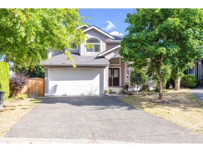 15898 99A Avenue | Surrey British Columbia | Slide Image One