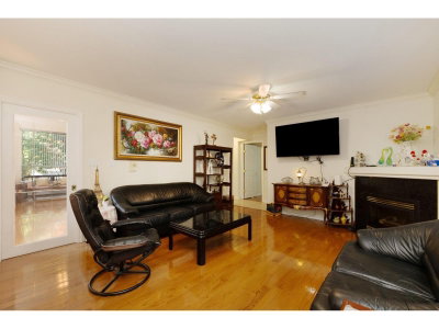 15898 99A Avenue | Surrey British Columbia | Slide Image Ten