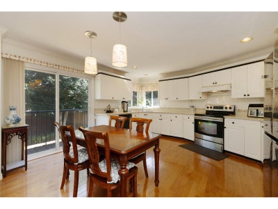 15898 99A Avenue | Surrey British Columbia | Slide Image Eleven