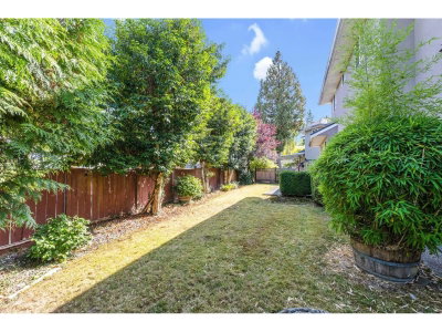 15898 99A Avenue | Surrey British Columbia | Slide Image Twenty-seven