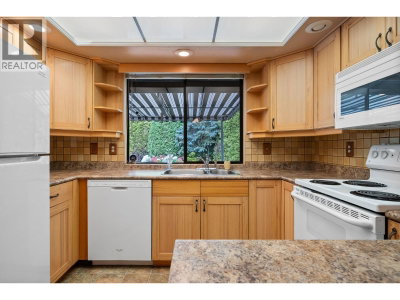 6631 CHELMSFORD Street | Richmond British Columbia | Slide Image Nine