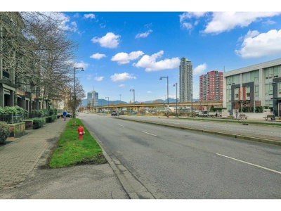 10499 UNIVERSITY Drive | Surrey British Columbia | Slide Image Six