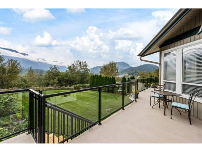 46052 BRIDLE RIDGE Crescent | Chilliwack British Columbia | Slide Image Fourteen