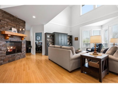 46052 BRIDLE RIDGE Crescent | Chilliwack British Columbia | Slide Image Six