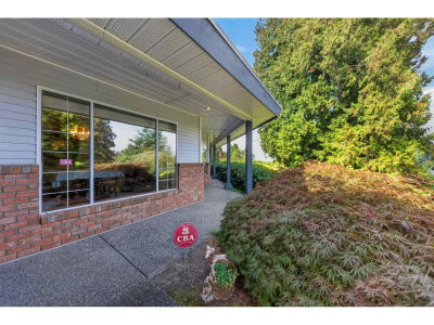 3039 163 ST Street | Surrey British Columbia | Slide Image Seven