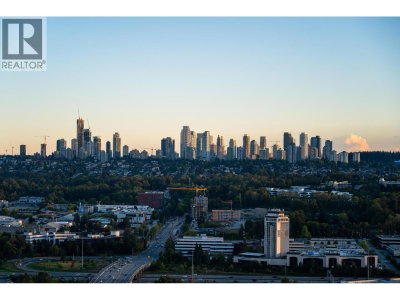 2008 ROSSER Avenue | Burnaby British Columbia | Slide Image Thirty-five