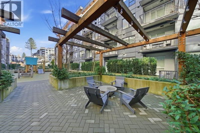 645 COMO LAKE Avenue | Coquitlam British Columbia | Slide Image Thirty-one