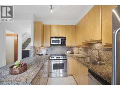 1182 RICHARDS Street | Vancouver British Columbia | Slide Image Fifteen