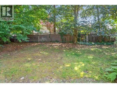 1671 HAVERHILL Place | North Vancouver British Columbia | Slide Image Sixteen