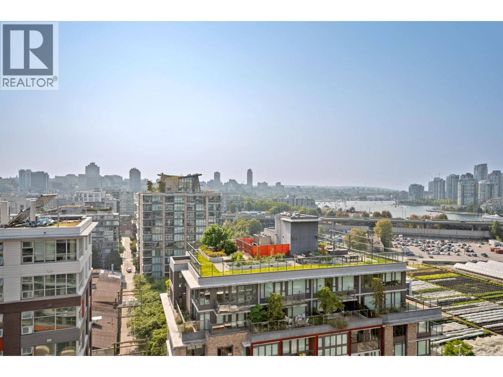 1768 COOK Street, Vancouver, British Columbia V5Y 0N3