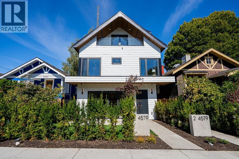 4579 11TH AVE Avenue Vancouver British Columbia, V6R 2M5 - 3 Bedrooms Condo For Sale