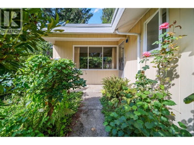 355 MATHERS Avenue | West Vancouver British Columbia | Slide Image Seven