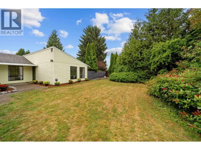 21513 SPRING Avenue | Maple Ridge British Columbia | Slide Image Six