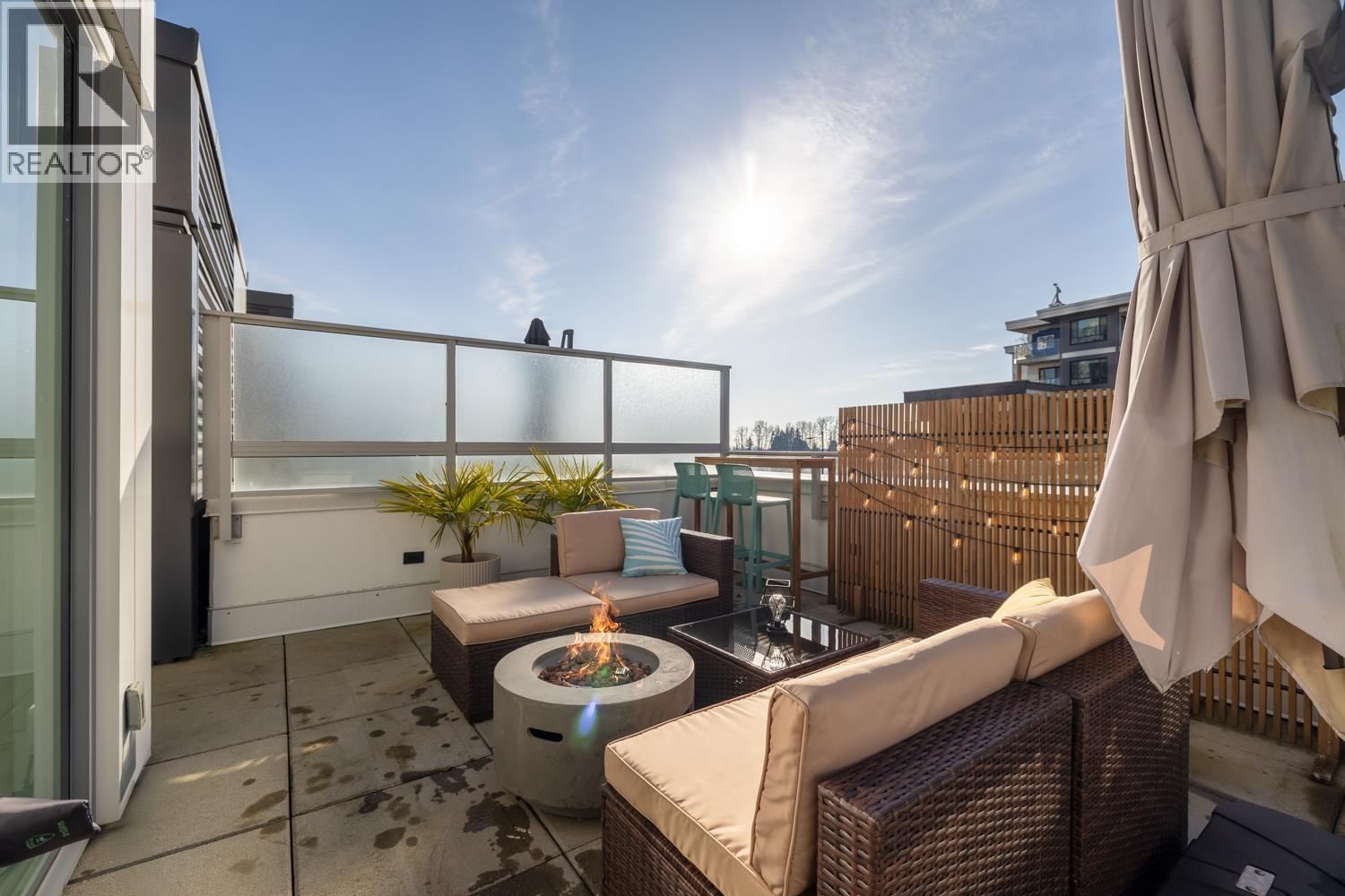 8693 OOLICHAN Way, Vancouver, British Columbia V5S 0G7