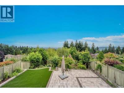 3032 MAPLEWOOD Court | Coquitlam British Columbia | Slide Image Sixteen