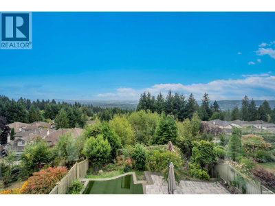 3032 MAPLEWOOD Court | Coquitlam British Columbia | Slide Image Seventeen