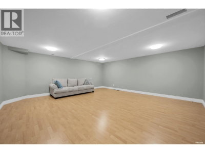 3032 MAPLEWOOD Court | Coquitlam British Columbia | Slide Image Thirty