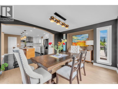 3032 MAPLEWOOD Court | Coquitlam British Columbia | Slide Image Nine