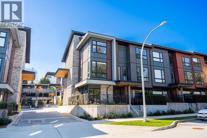 50 SEAVIEW Drive Port Moody British Columbia, V3H 0N2 - 4 Bedrooms Condo For Sale