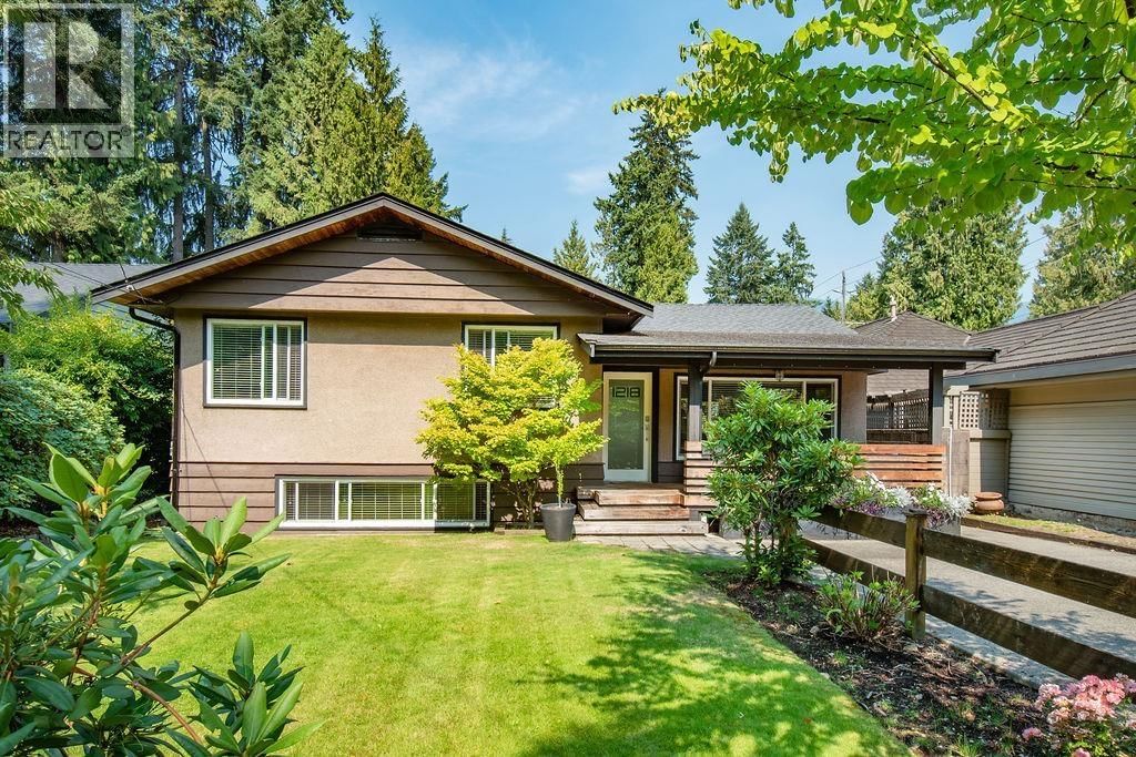 1218 22ND Street, North Vancouver, British Columbia V7P 2G1